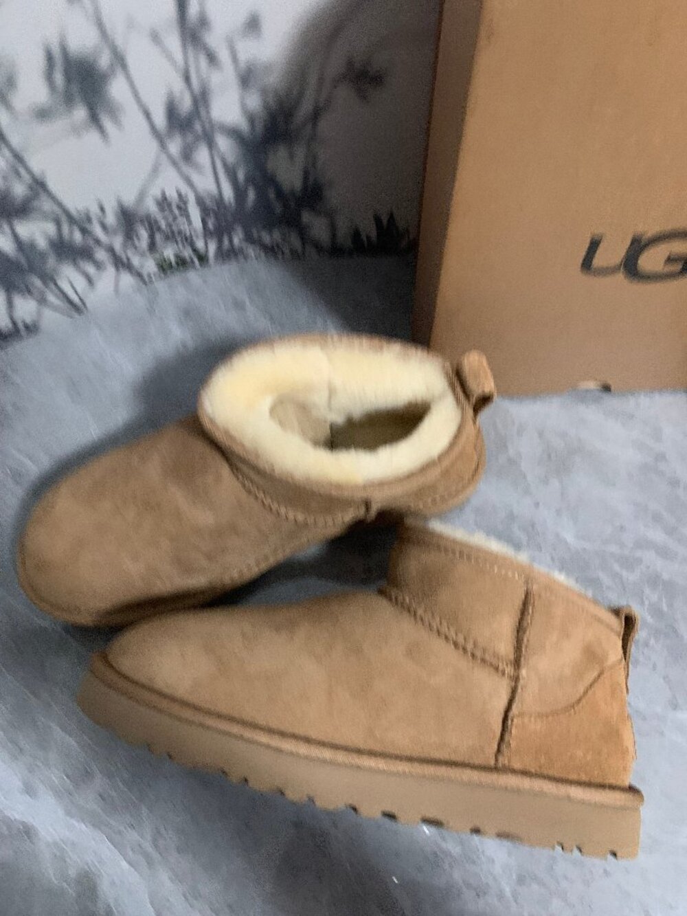UGG CLASSIC ULTRA MINI